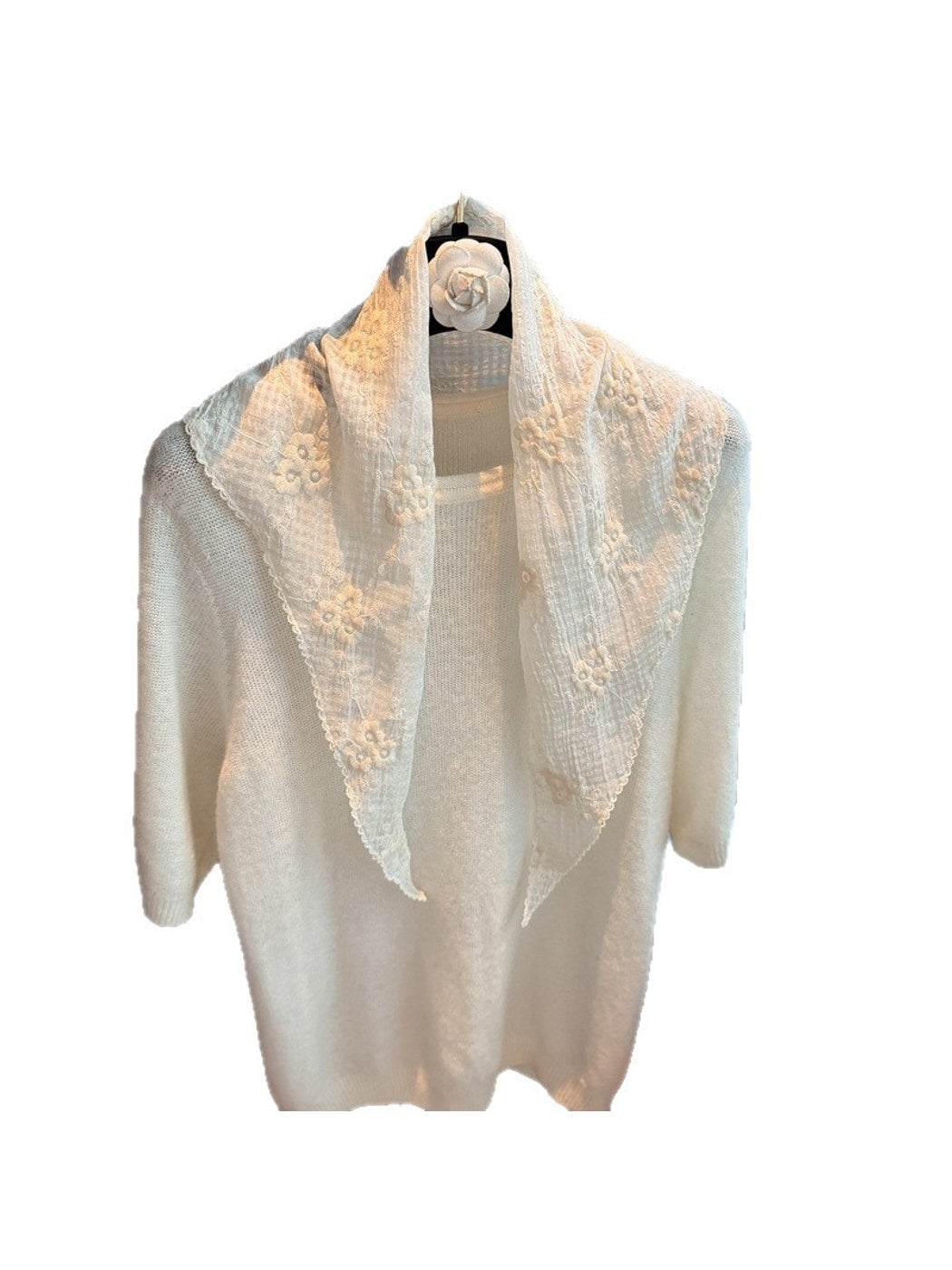 Scarvii - Floral Lace Hollow-Out Triangle Scarf