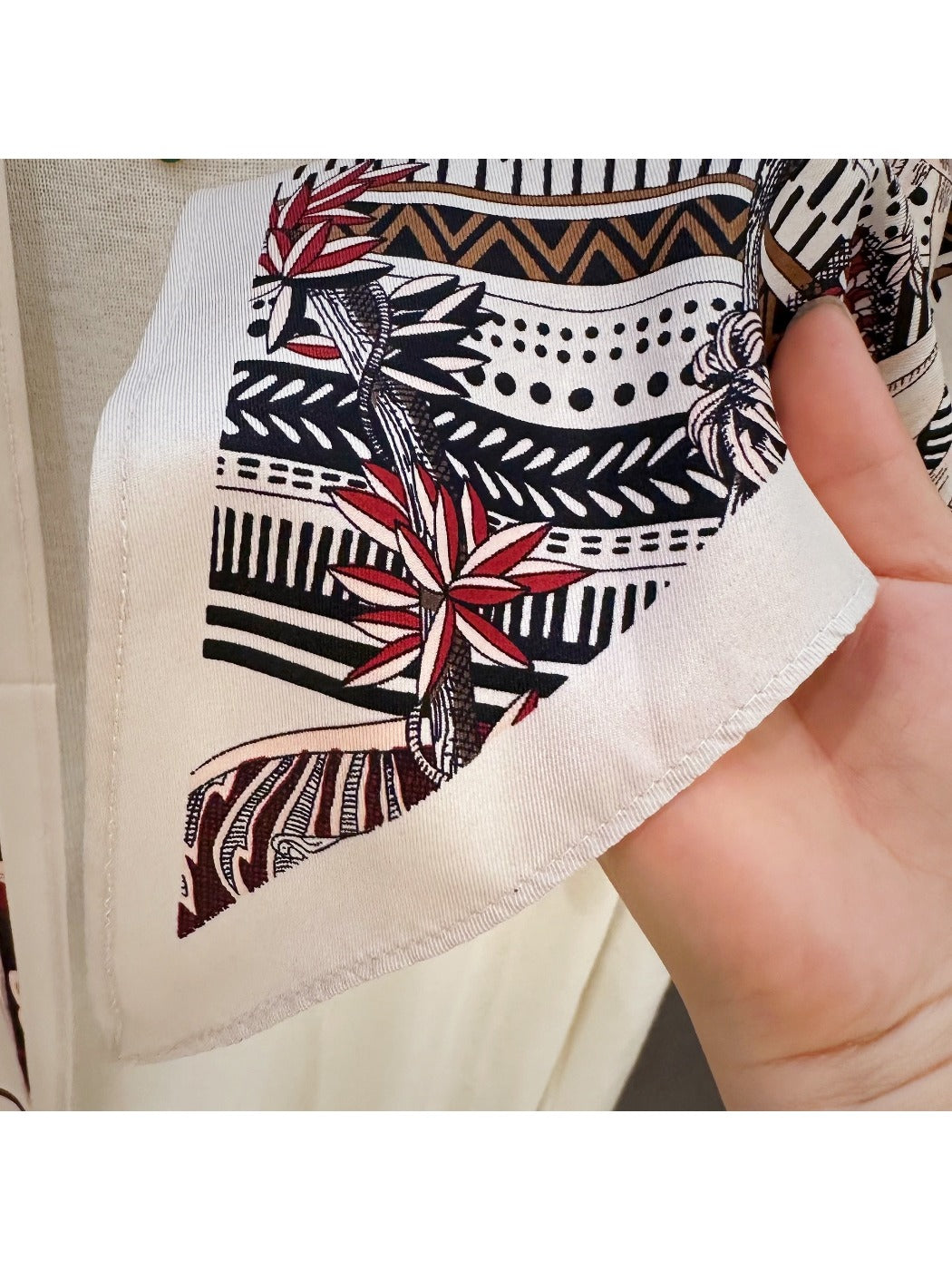 Scarvii - Tropical Palm Tree Print Triangle Bandana