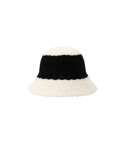 Haila – Two-Tone Fuzzy Bucket Hat