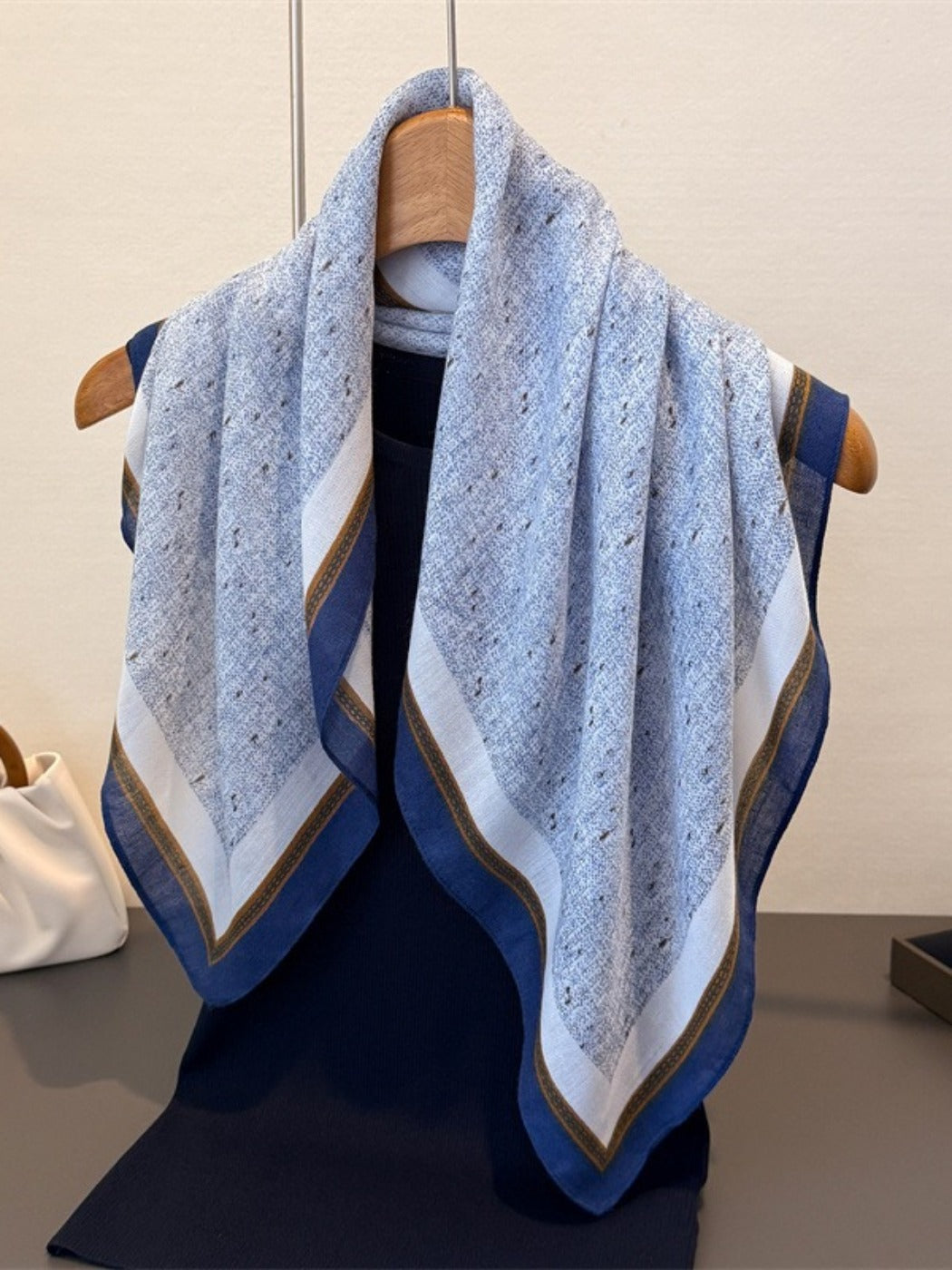 Scarvii - Vintage Knit-Look Square Scarf – Fresh & Vintage