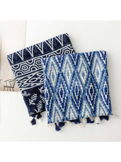 Scarvii - Classic Botanical Pattern Print Scarf