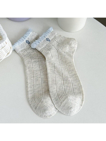 Rufia - Ruffle Trim Solid Color Ankle Socks