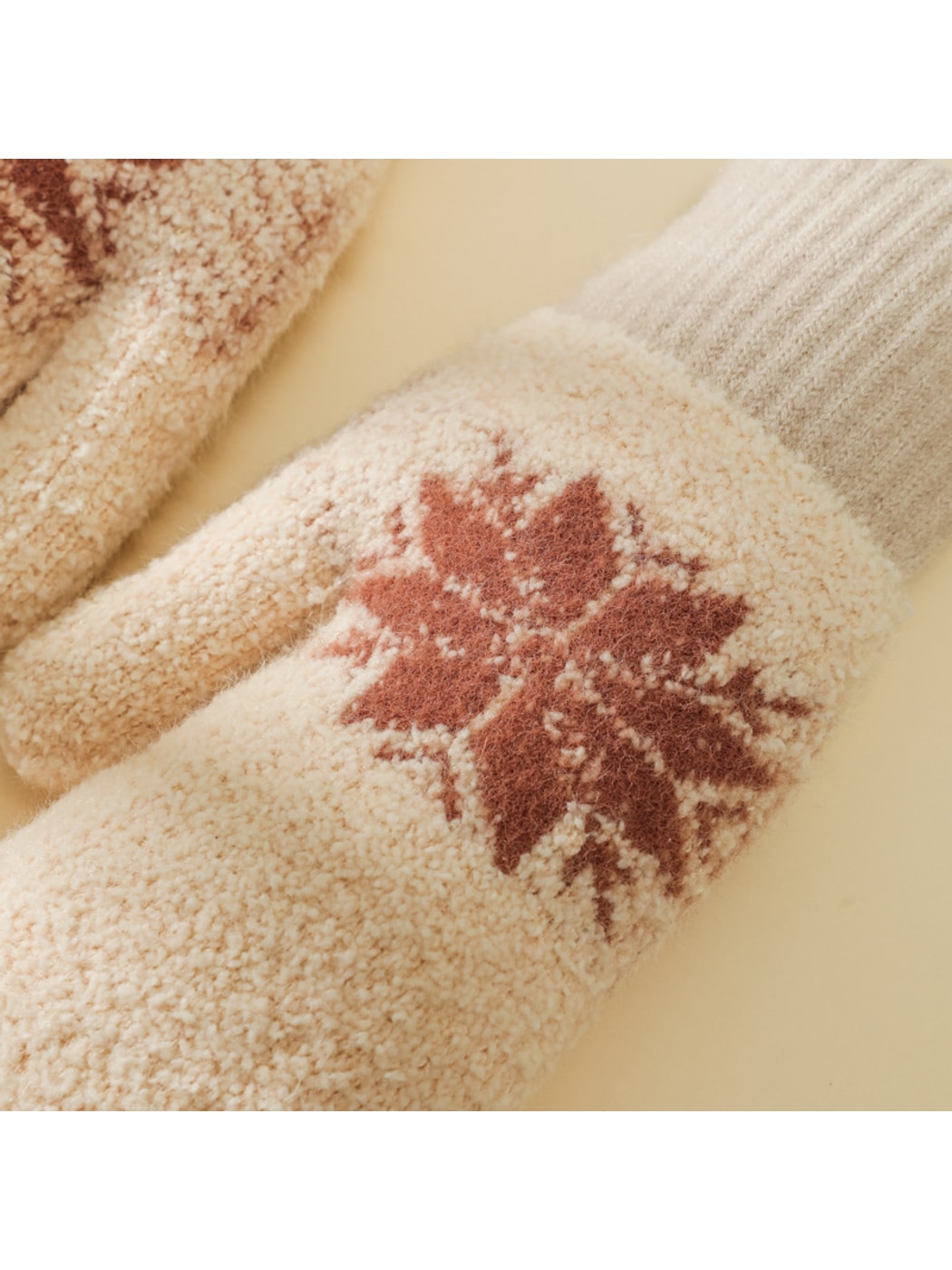 Gloving - Snowflake Fluffy Knit Women's Mittens