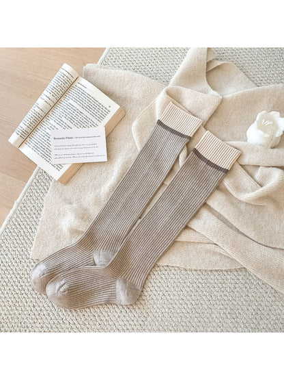 Rufia - Minimal Contrast Knee High Socks product image 5