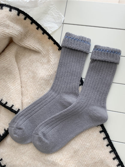 Rufia – Cozy Thick Mid-Calf Socks with Contrast Trim