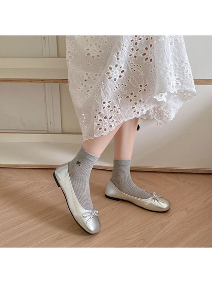 Rufia - Solid Color Bow Detail Crew Socks