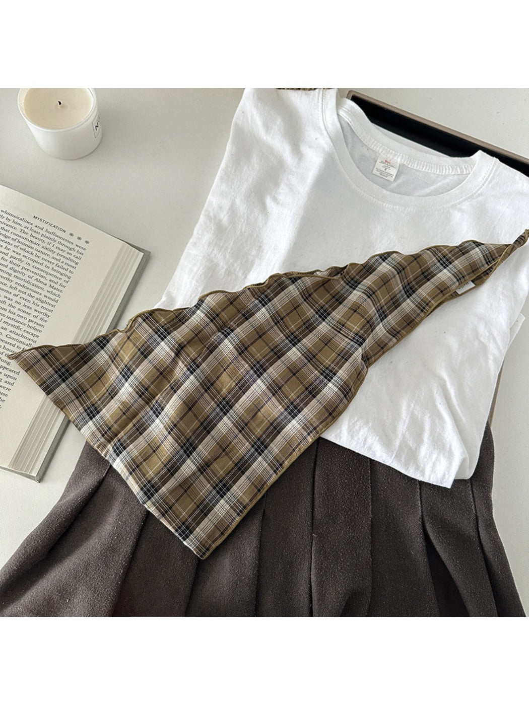 Scarvii - Plaid Pattern Triangle Scarf