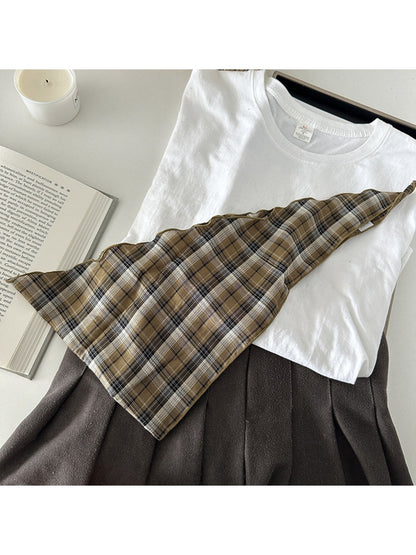 Scarvii - Plaid Pattern Triangle Scarf