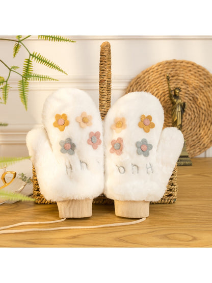 Gloving - Floral Accent Plush Winter Mittens
