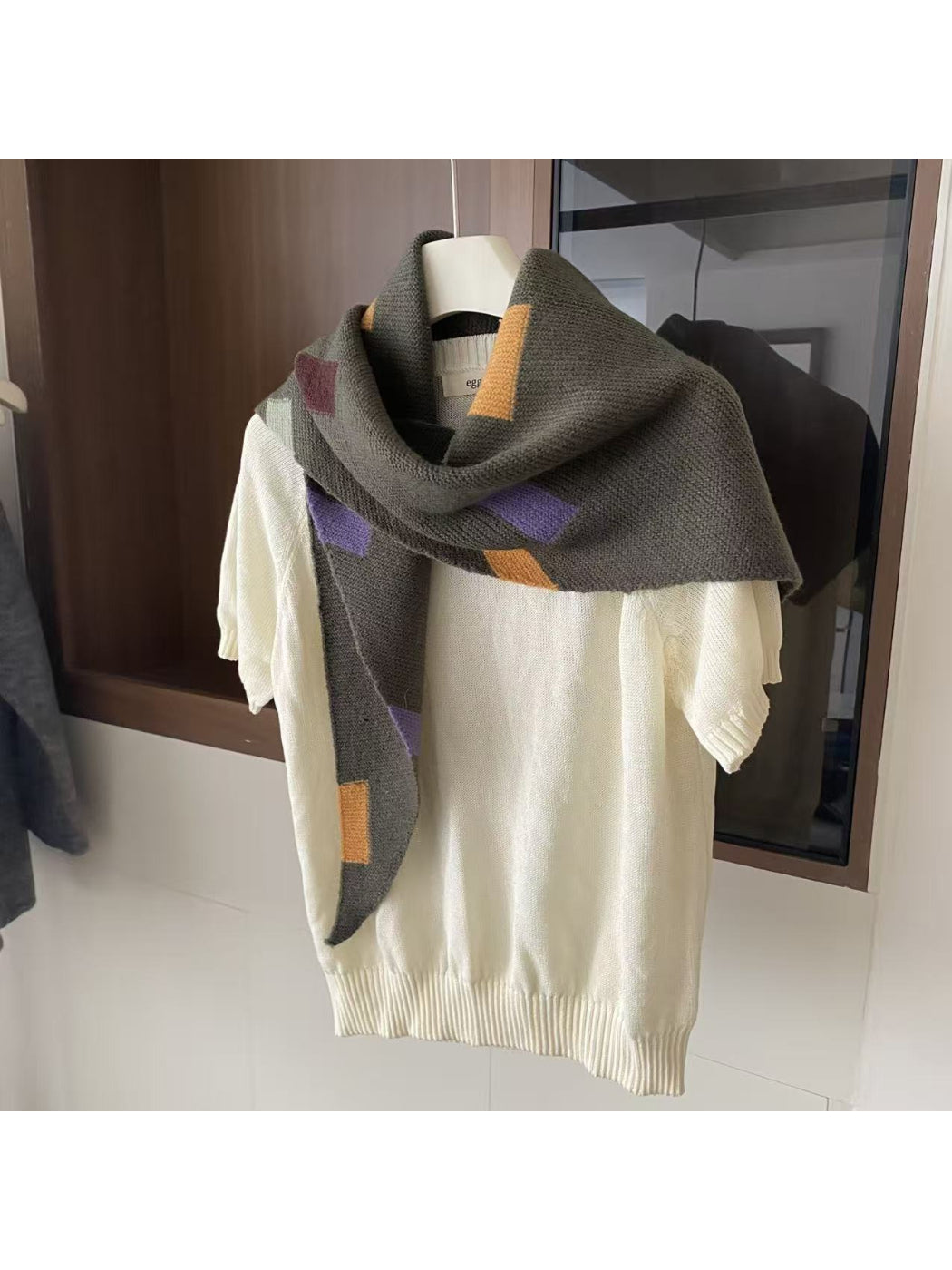 Scarvii - Geometric Block Triangle Knit Scarf