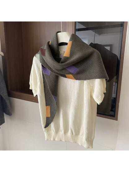 Scarvii - Geometric Block Triangle Knit Scarf