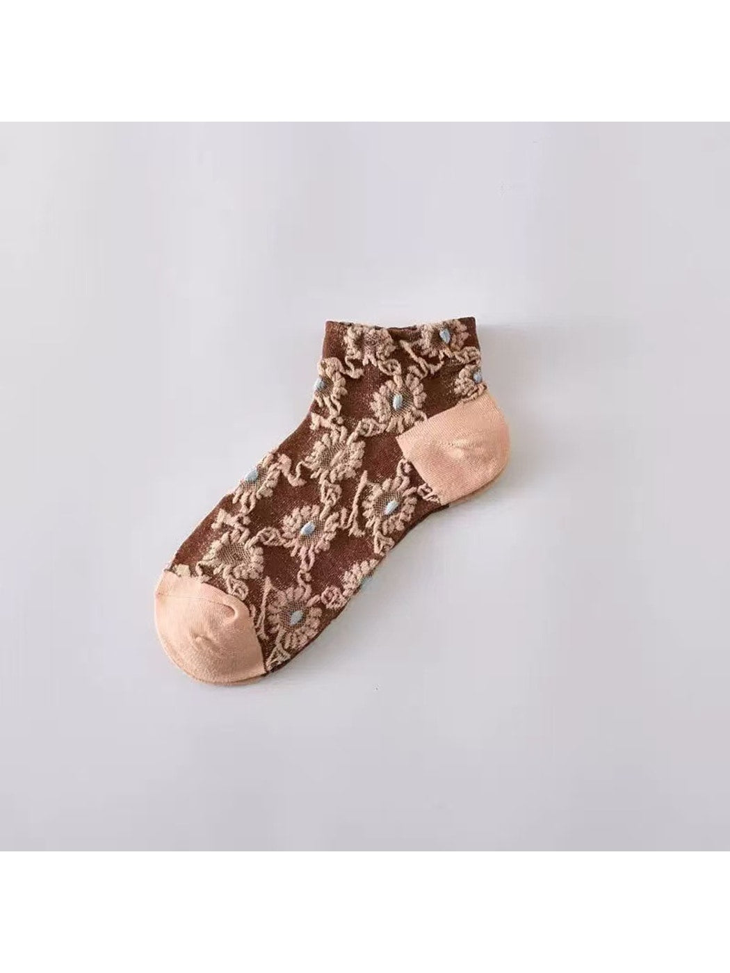 Rufia - Vintage Floral Relief Pattern Ankle Socks
