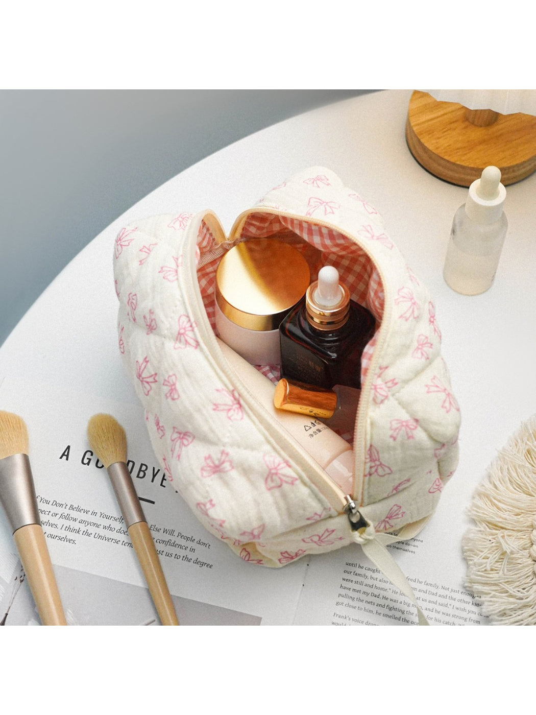 Cosbai - Ribbon Print Cosmetic Pouch