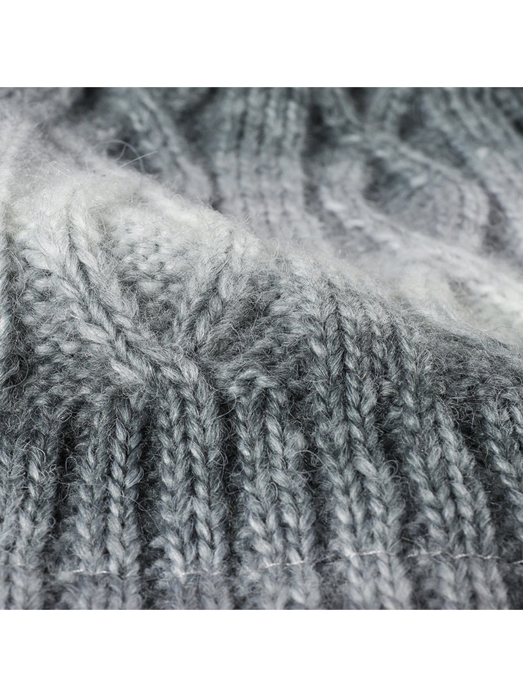 Haila - Gradient Cable Knit Pom Beanie