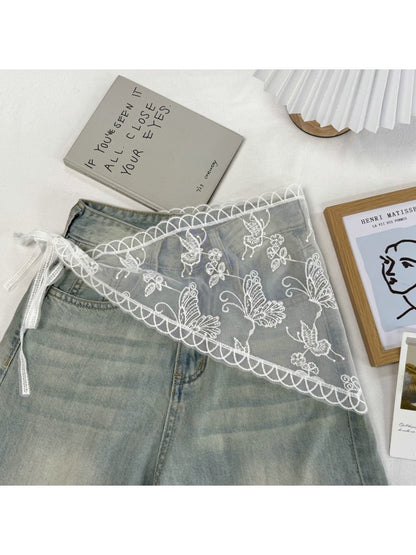 Scarvii - White Floral Lace Triangle Scarf