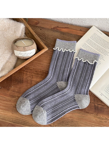 Rufia Striped Socks with Scallop Edge