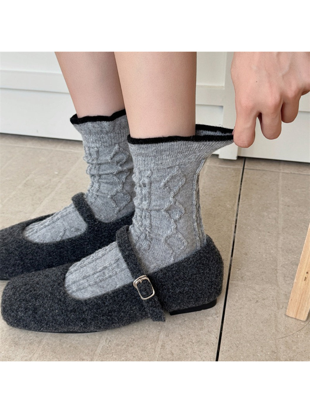 Rufia - Cable Knit Contrast Trim Casual Crew Socks product image 3