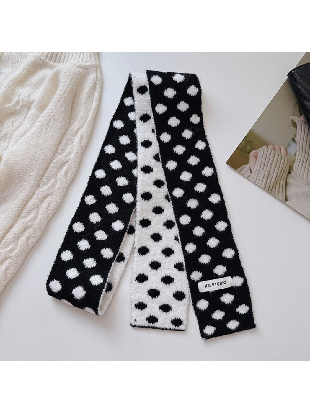 Scarvii - Reversible Soft Dot Scarf