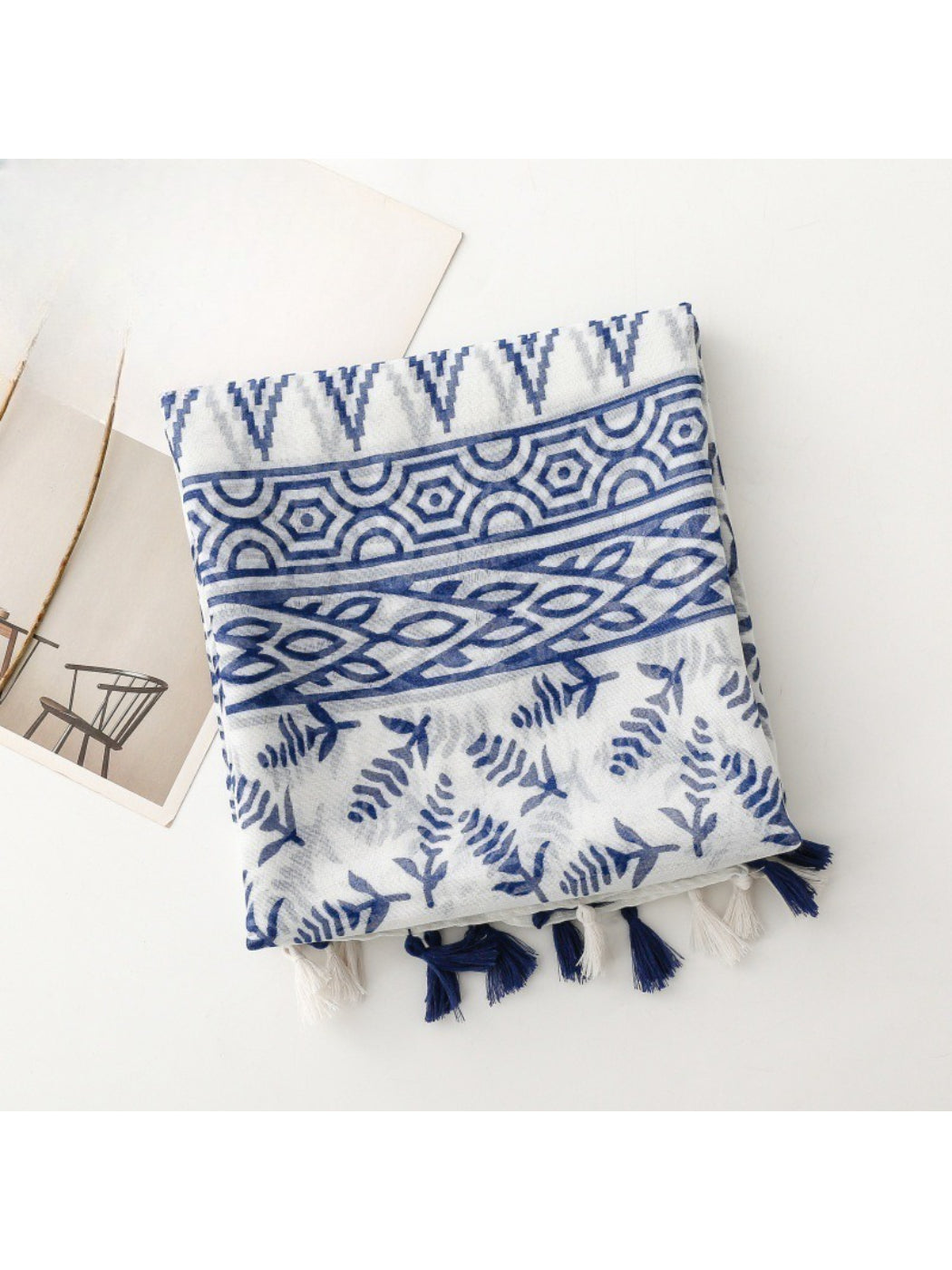 Scarvii - Classic Botanical Pattern Print Scarf