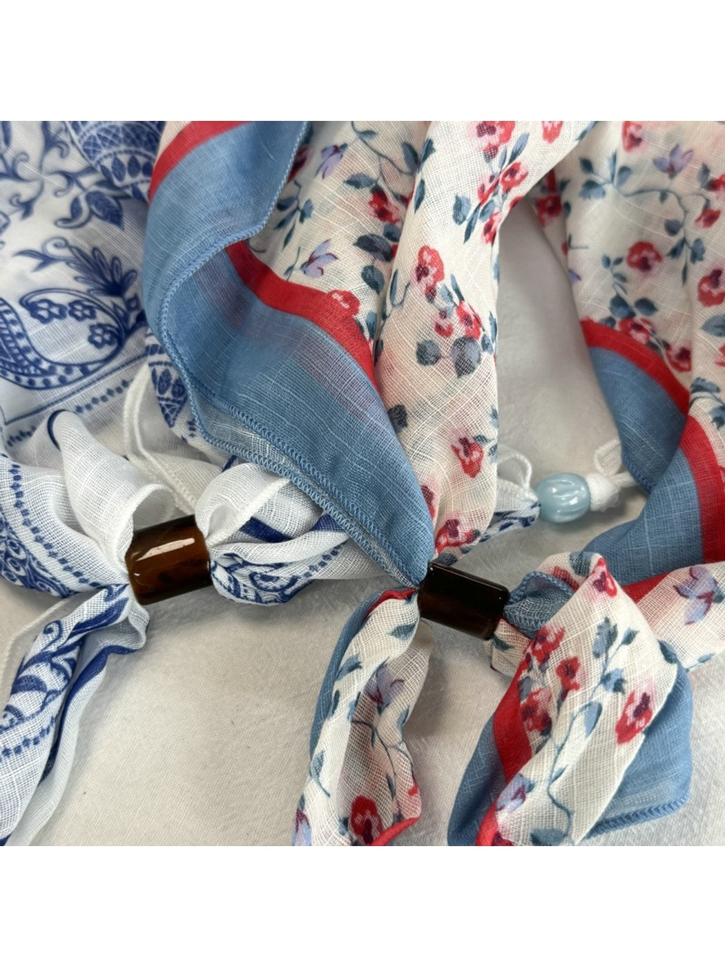 Scarvii - Floral Print Triangle Scarf