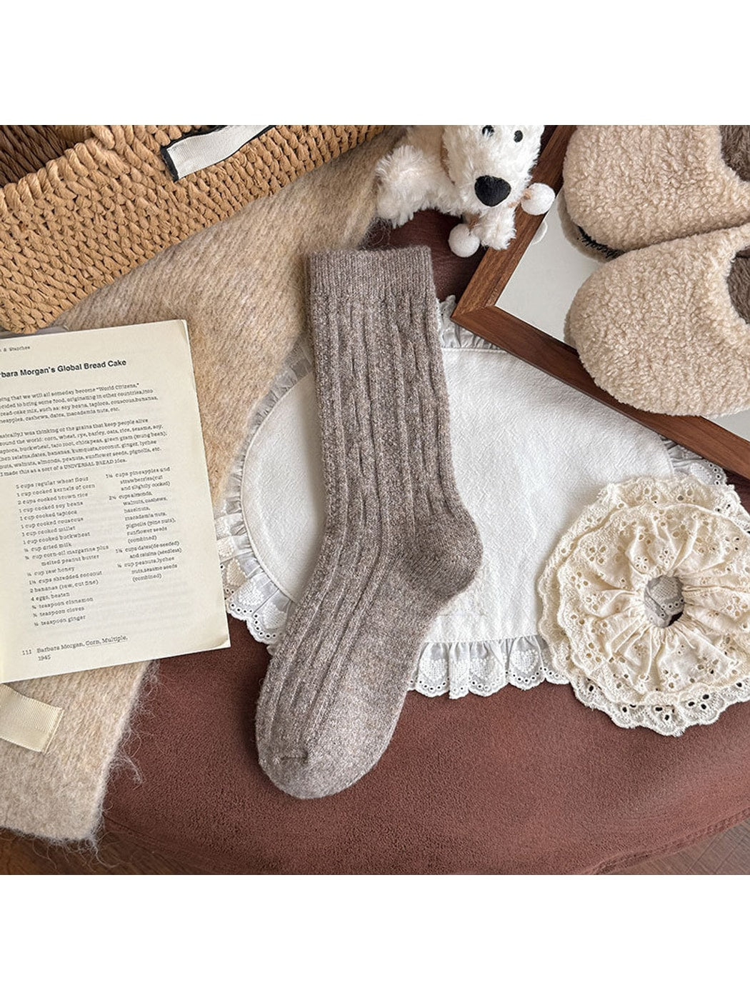 Rufia - Solid Color Ribbed Casual Crew Socks