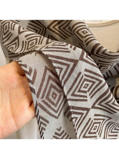 Scarvii - Retro Brown Geometric Print Square Scarf