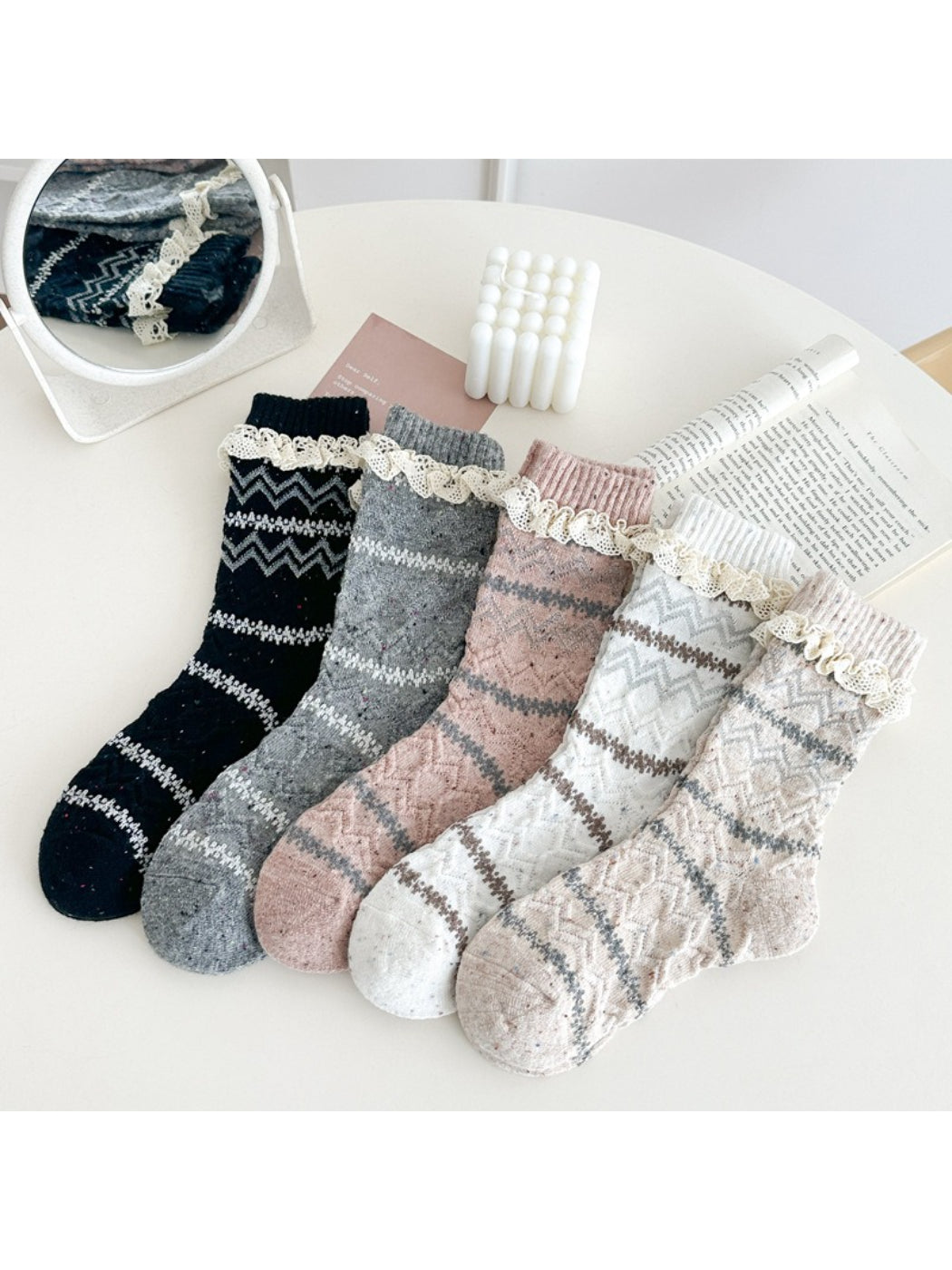 Rufia - Lace Trim Cozy Pattern Crew Socks