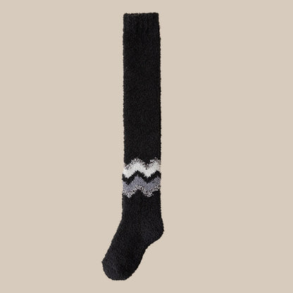 Rufia - Wavy Pattern Coral Fleece Long Socks