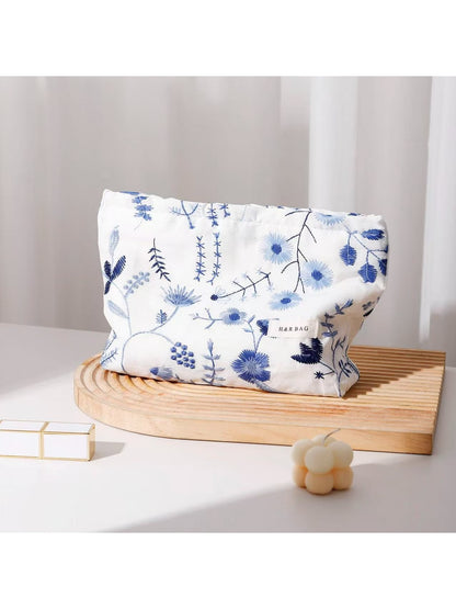 Cosbai - Floral Handheld Makeup and Storage Bag