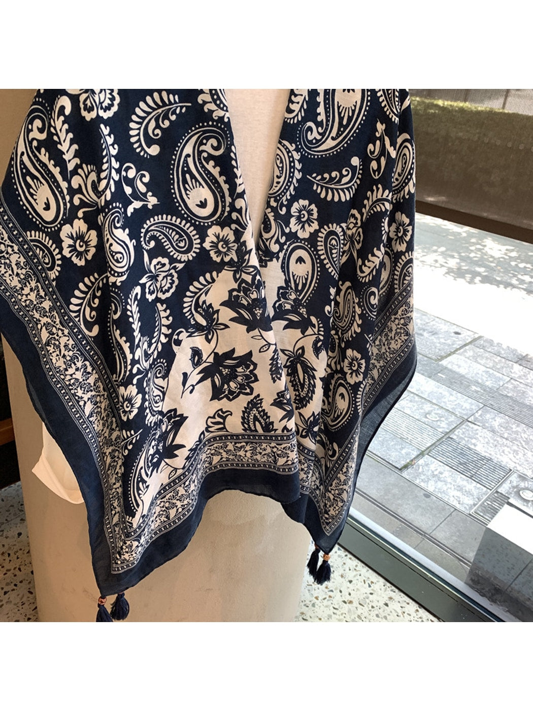 Scarvii - Elegant Print Drape Shawl Scarf