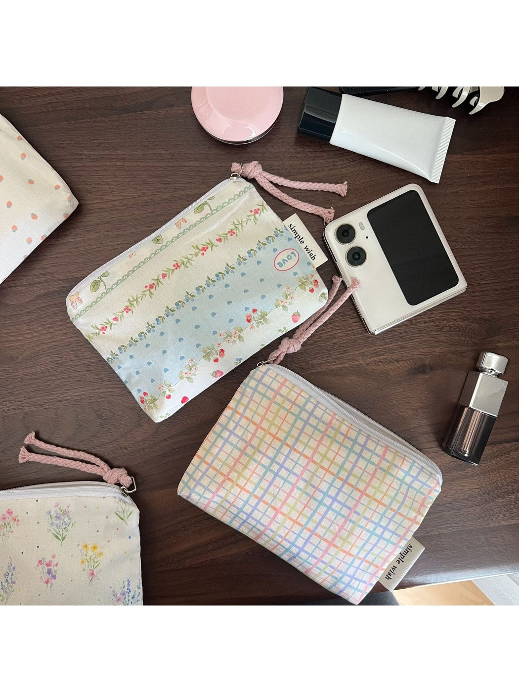 Cosbai - Sweet Pattern Zip Pouch Bag