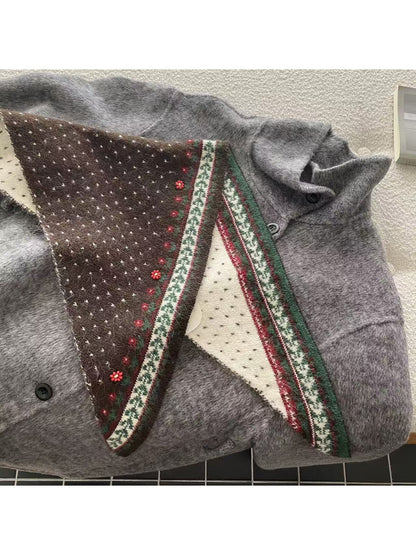 Scarvii - Floral Border Triangle Knit Scarf