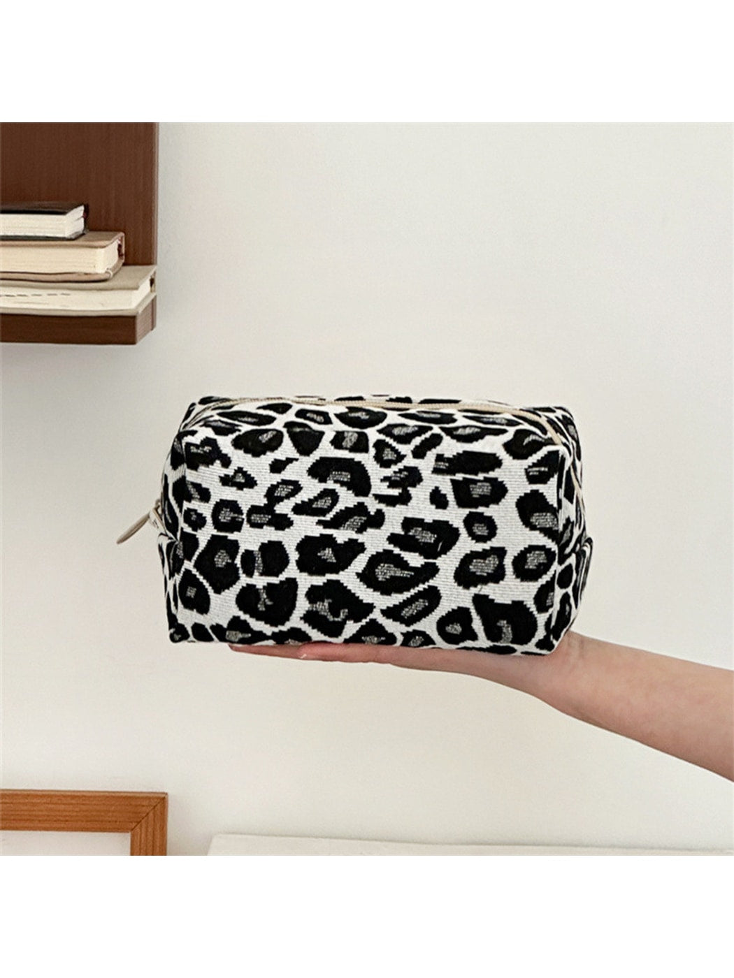 Cosbai - Leopard Print Zippered Rectangular Makeup Bag