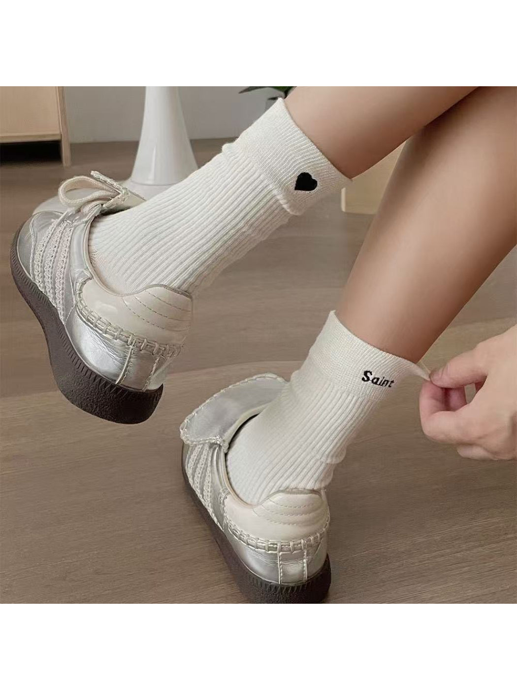 Rufia - Soft Rib Heart Detail Crew Socks