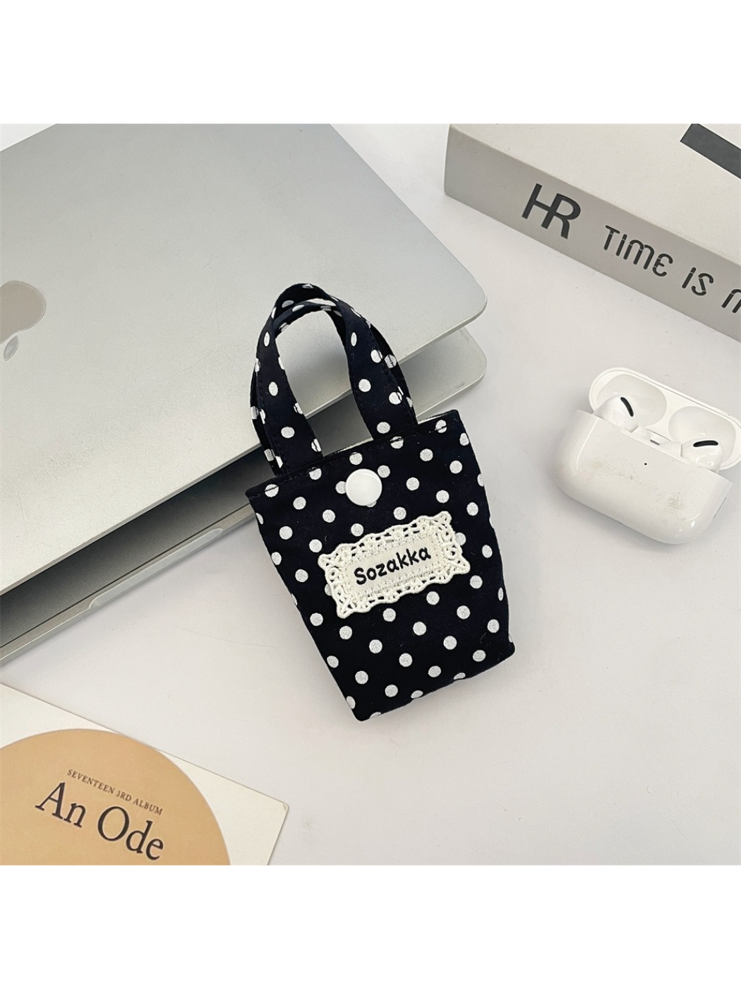 Cosbai - Polka Dot Lace Snap Pouch