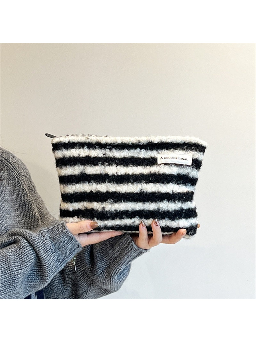 Cosbai - Soft Stripe Zip Pouch
