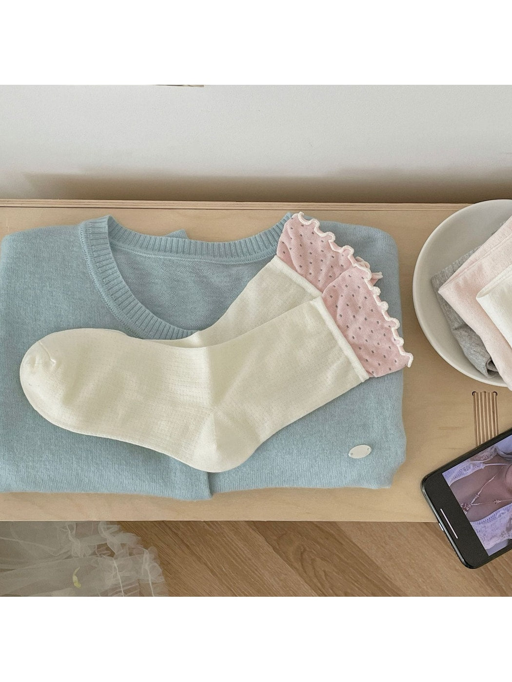 Rufia - Colorblock Ruffle Cuff Crew Socks