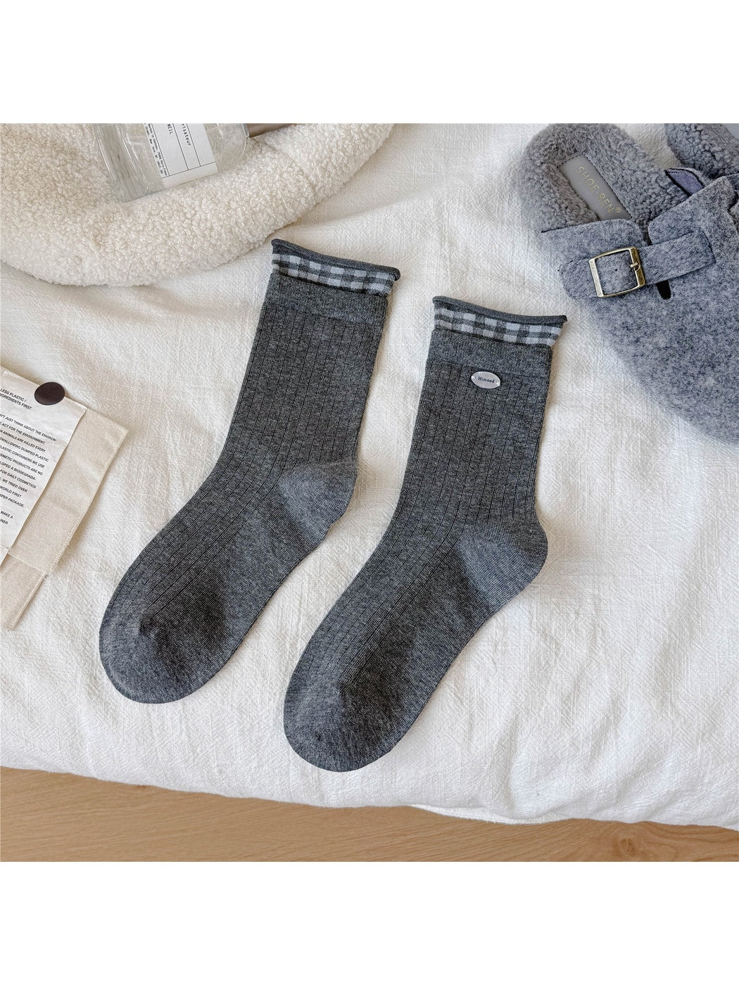 Rufia - Playful Motif Ruffle Crew Socks