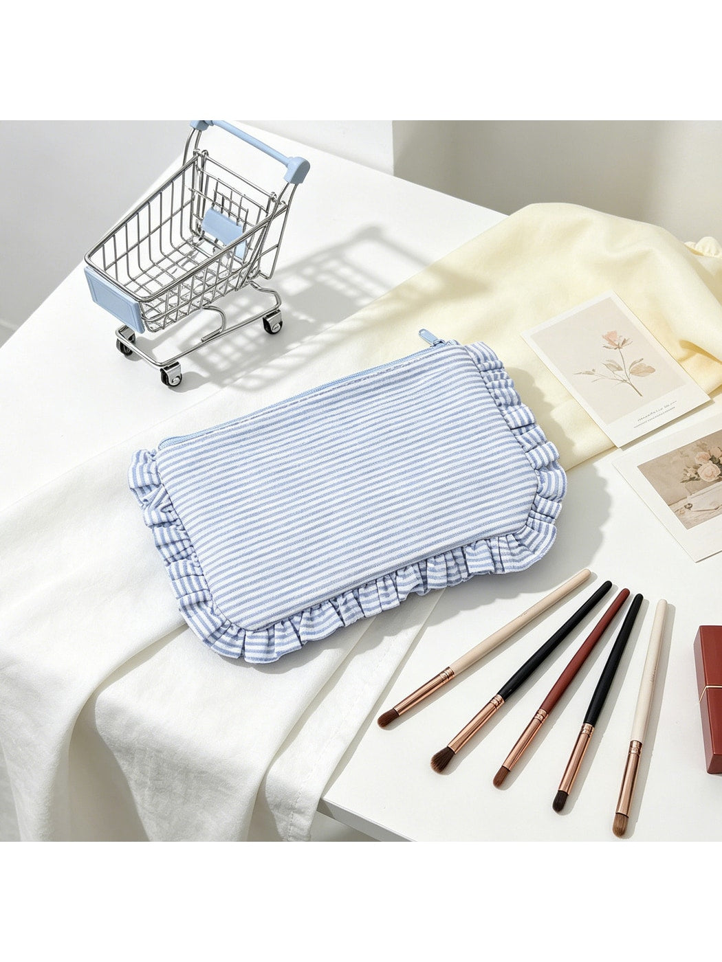 Cosbai - Pastel-toned Striped Ruffle Trim Zip Pouch