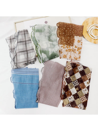 Scarvii - Fashion Print Diamond Shaped Scarf