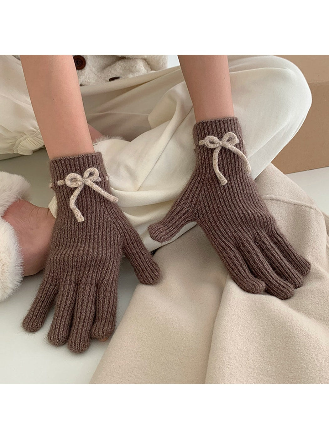 Gloving - Bow Accent Ribbed Wrist Coverage Gloves