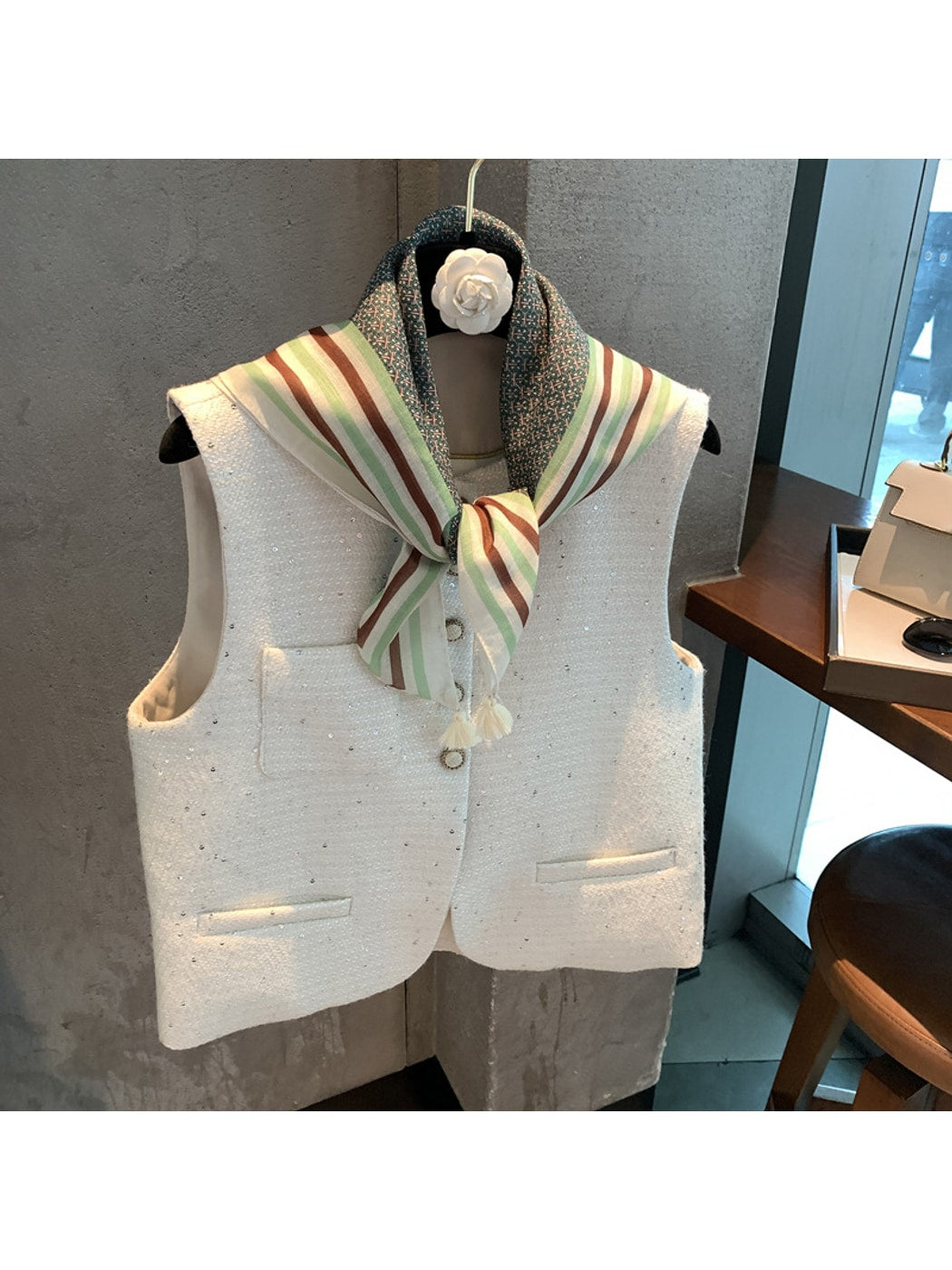 Scarvii - Multi-Tone Stripe Border Tassel Square Scarf