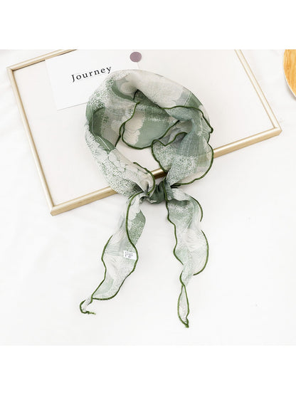 Scarvii - Fashion Print Diamond Shaped Scarf