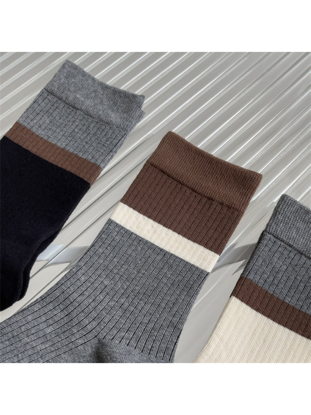 Rufia - Contrast Band Ribbed Crew Socks product image 2