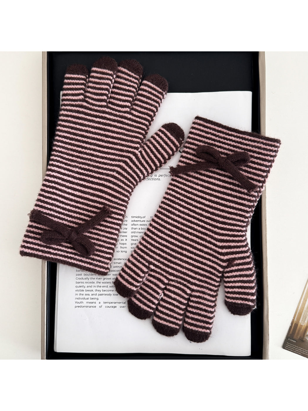 Gloving - Striped Bow Detail Ribbed Knit Gloves