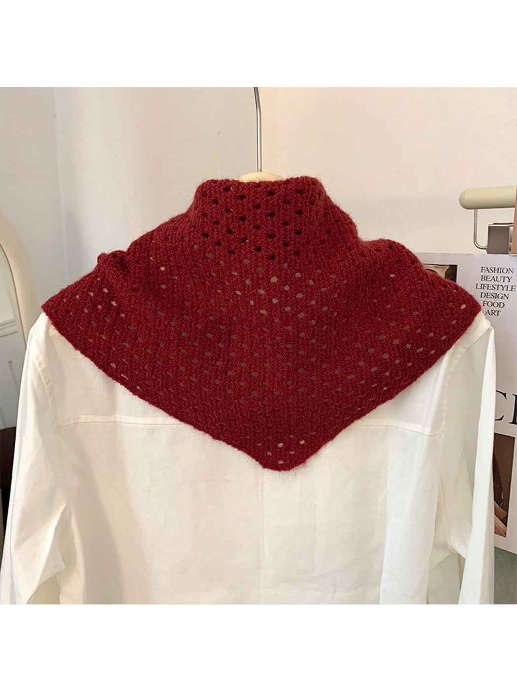 Scarvii - Mesh Knit Triangle Scarf