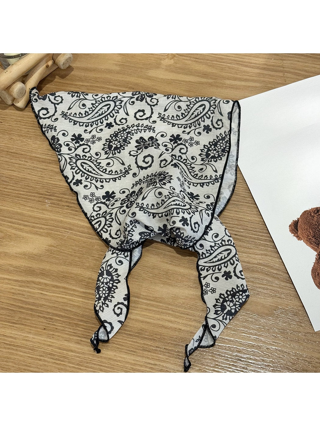 Scarvii - Paisley Floral Print Triangle Bandana