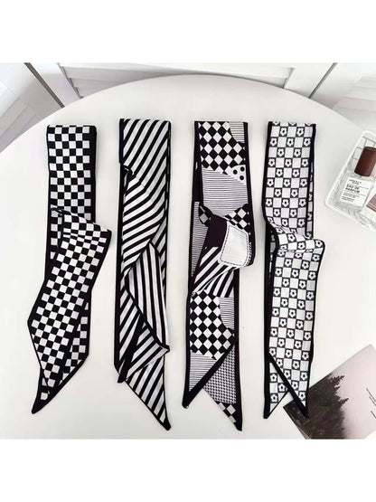 Scarvii - Bold Monochrome Pattern Skinny textile accessory detail view 2
