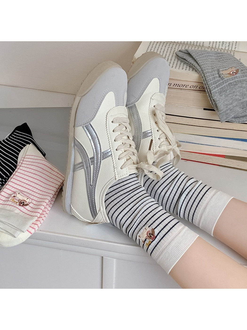 Rufia - Striped Puppy Embroidery Crew Socks