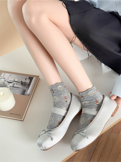 Rufia - Floral Stitch Trellis Socks